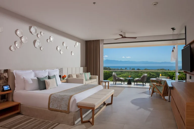 Dreams-Bahia-Mita_Junior-Suite-Part-Ocean-View