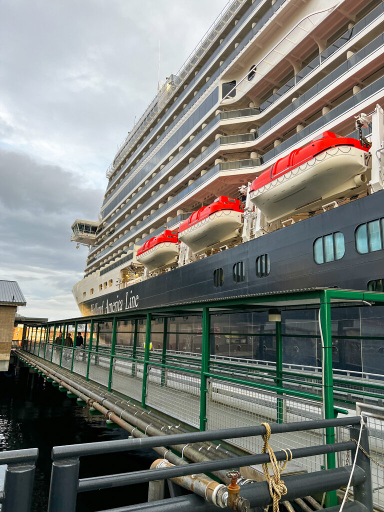 KODM_Gangway_Ketchikan_IMG_9929