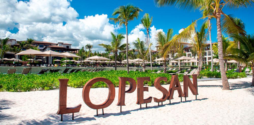 lopesan-costa-bavaro-resort-beach-sign