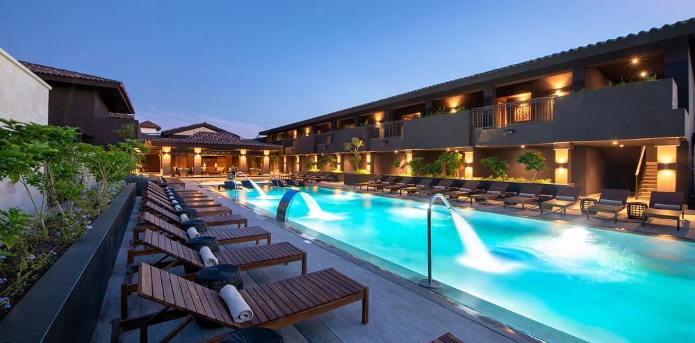 lopesan-costa-bavaro-resort-pool-2