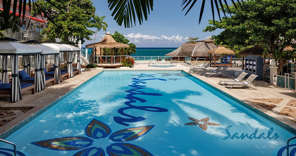 sandals-montego-bay-pool