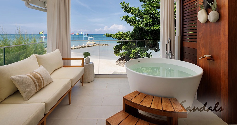 sandals-montego-bay-suite-tub-balcony