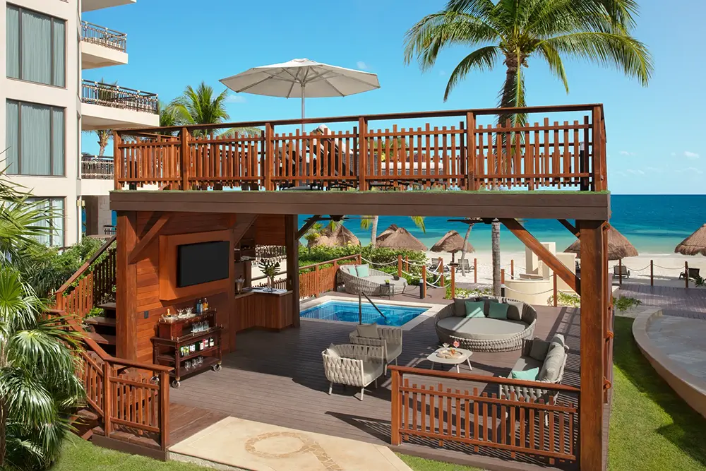dreams-riviera-cancun-beach-cabana