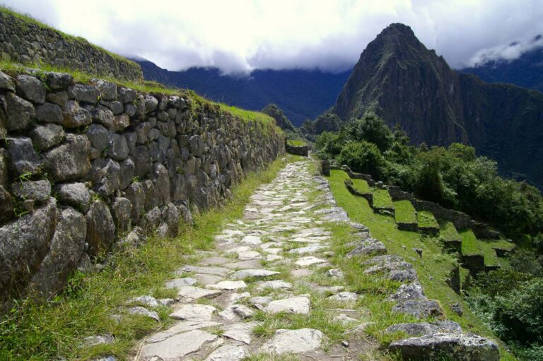 Cusco Peru Inca Trail Shutterstock_184748426