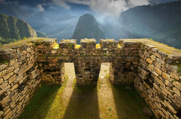 Peru, Machu Picchu, shutterstock_133358189