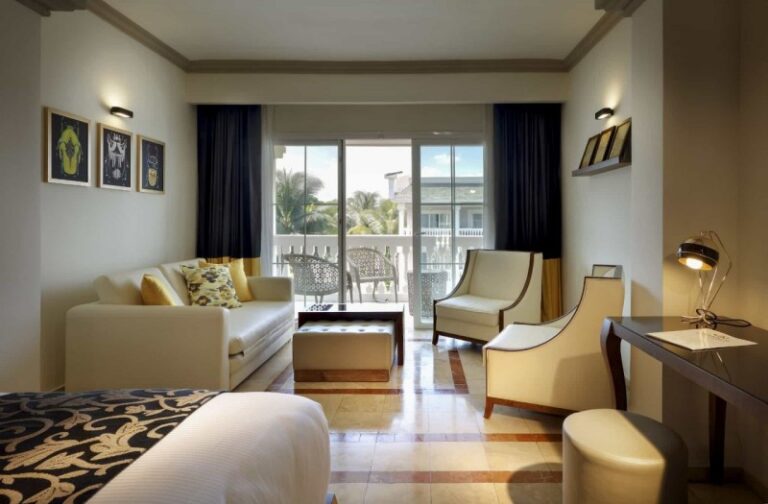 grand-palladium-junior-suite-oceanview