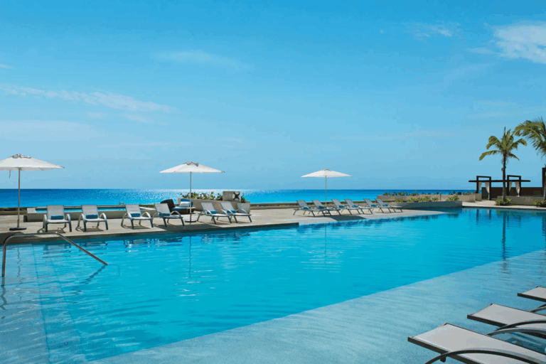 Swimming Pools overlooking the ocean
