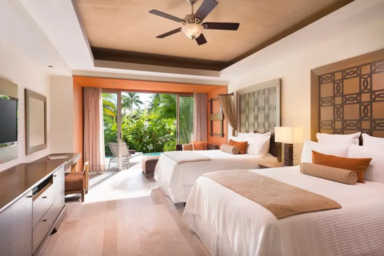 dreams-vallarta-bay-jr-suite-swim-out-dbl