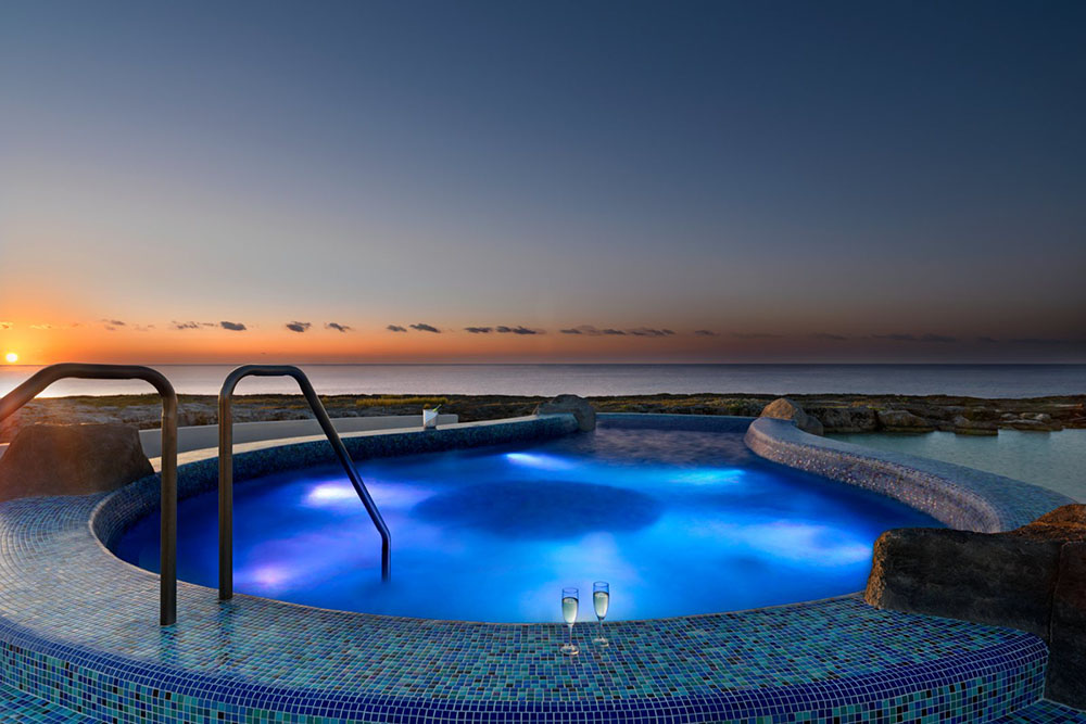 hard-rock-riviera-maya-Jacuzzi_Eden_Beach