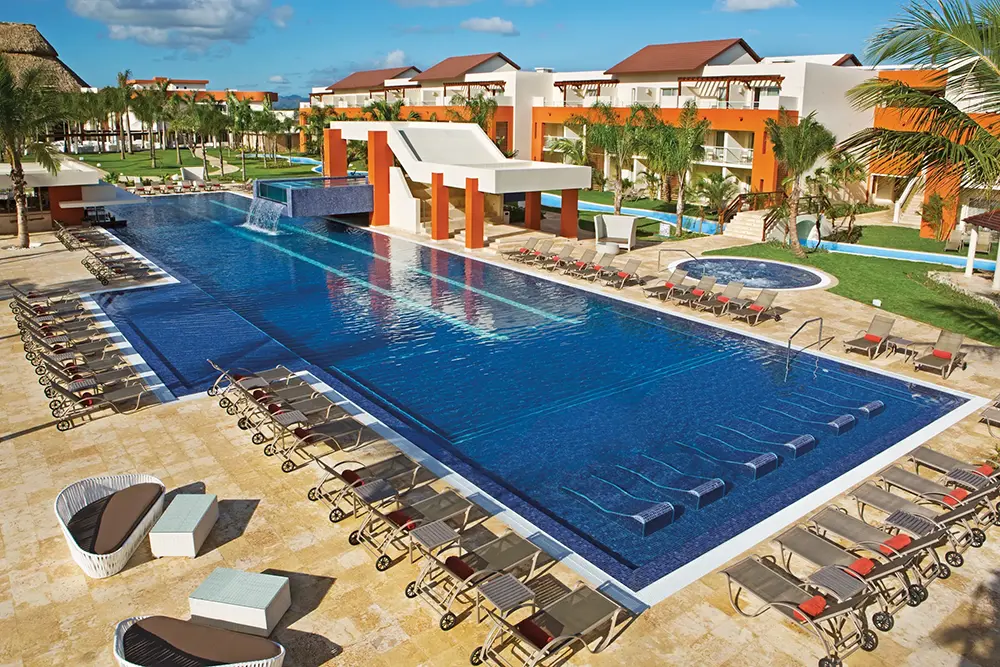 breathless-punta-cana-pool