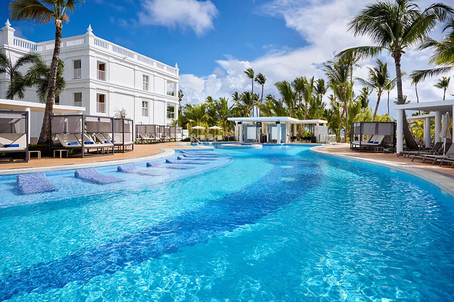 riu pool 2