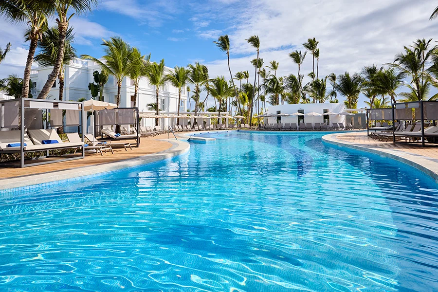 riu pool